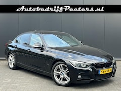 BMW 3-serie - 330e M Sport Leder LED Camera Carplay Driving Assistant NL-auto
