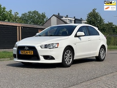 Mitsubishi Lancer Sportback - 1.6 Edition One Stoelverwarming*Clima*Dealer onderhouden*Parkeersensoren*LM velgen