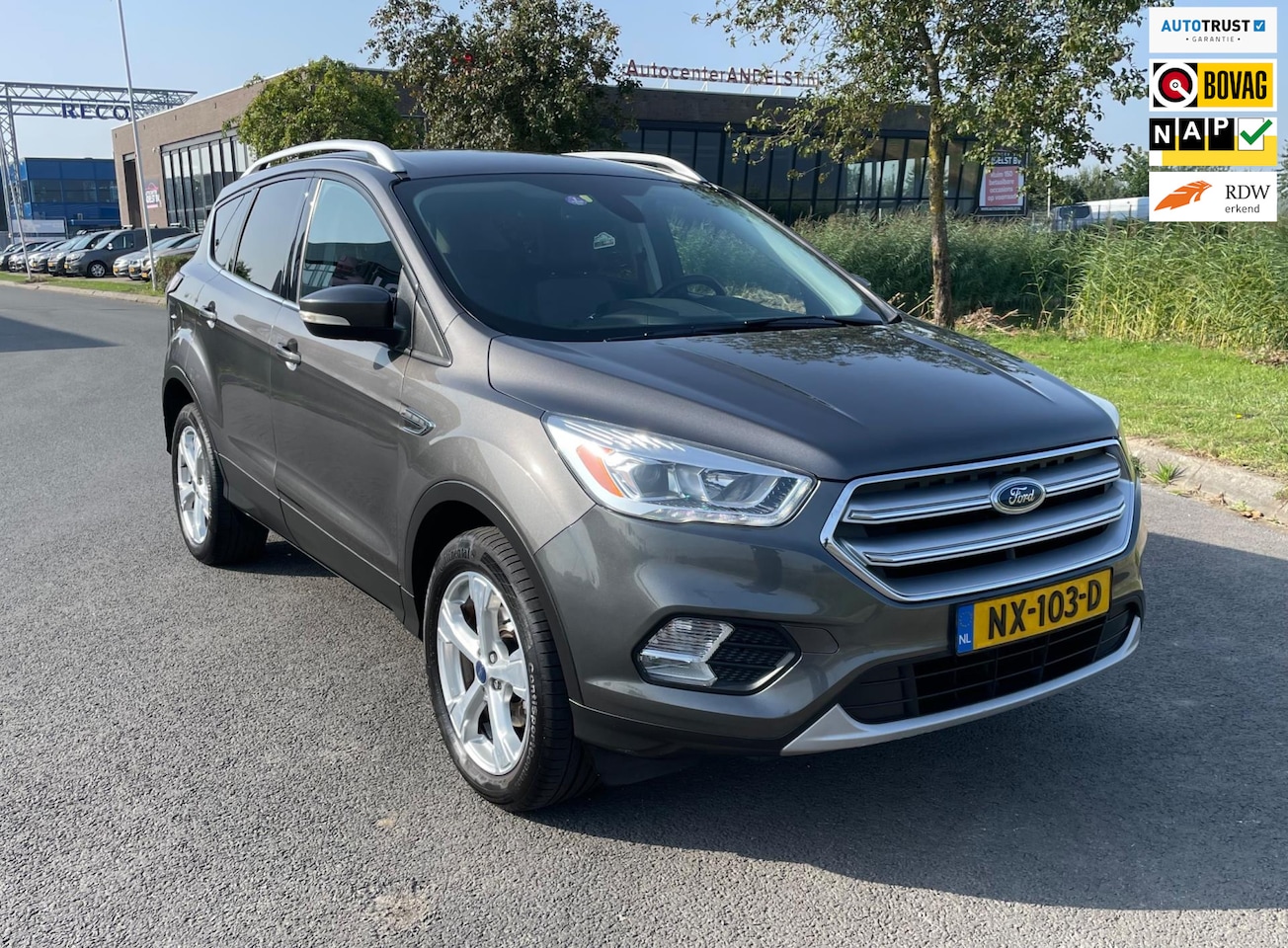 Ford Kuga - 1.5 EcoBoost Titanium 1.5 EcoBoost Titanium, 150PK, Trekhaak, Cam, Navi, Cruise, Climate, Keyless, 1e eig afk, G - AutoWereld.nl