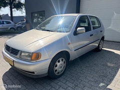 Volkswagen Polo - 1.6 Milestone AUTOMAAT/AIRCO/NWE APK /