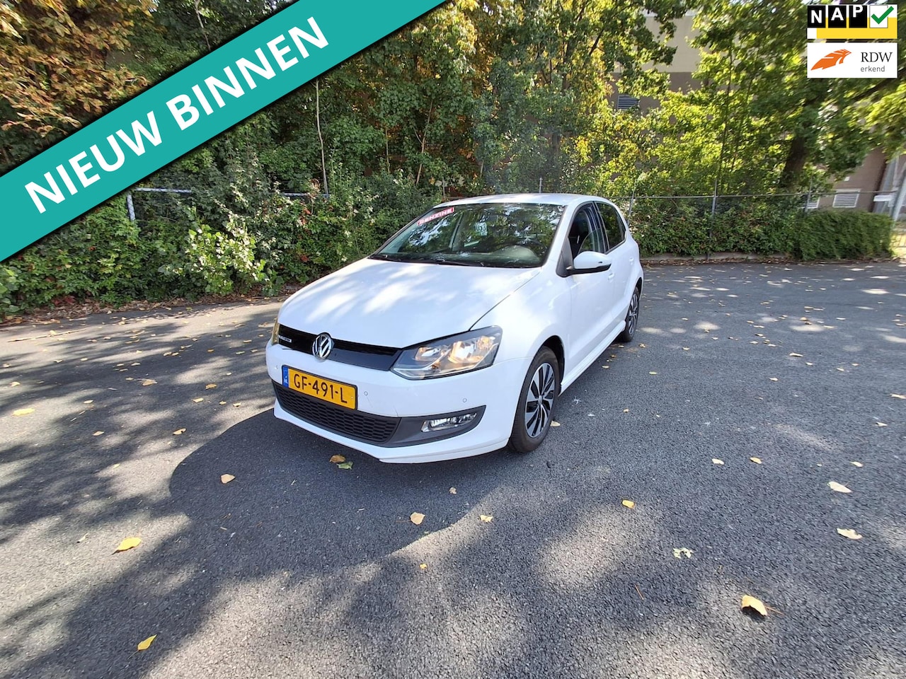 Volkswagen Polo - 1.0 BlueMotion Edition LICHTE SCHADE AAN DEUR - AutoWereld.nl