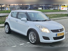 Suzuki Swift - 1.2 Sport-line pearl white-black edition airco
