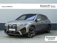 BMW iX - M60 High Executive - Pano - Trekhaak - 112kWh