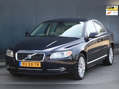 Volvo S80 - 2.5 T Summum Xenon/Leer/Navigatie/Parkeersensor v, a/Youngtimer