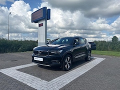Volvo XC40 - T2 Business Pro |Trekhaak|Park.Camera|Handgeschakeld