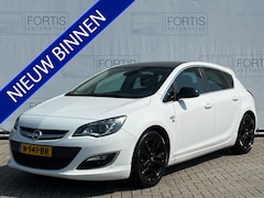Opel Astra - 1.4 Turbo Design Edition OPC | LEDER | STOELVERW | AFN. TREKHAAK |