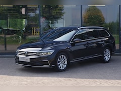Volkswagen Passat Variant - 1.4 TSI 218 PK PHEV GTE Business, Trekhaak, Panoramadak, Adap. Cruise Control, Matrix-LED