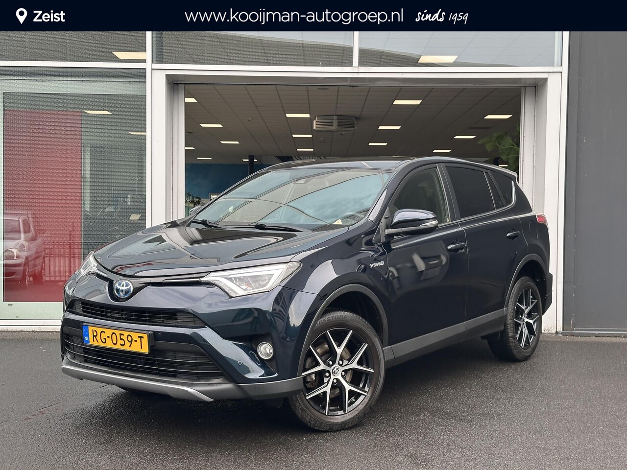 Toyota RAV4 - 2.5 Hybrid Style Klasse 3 alarm | 18 inch | Stoelverwarming | Navigatie | Parkeersensoren - AutoWereld.nl