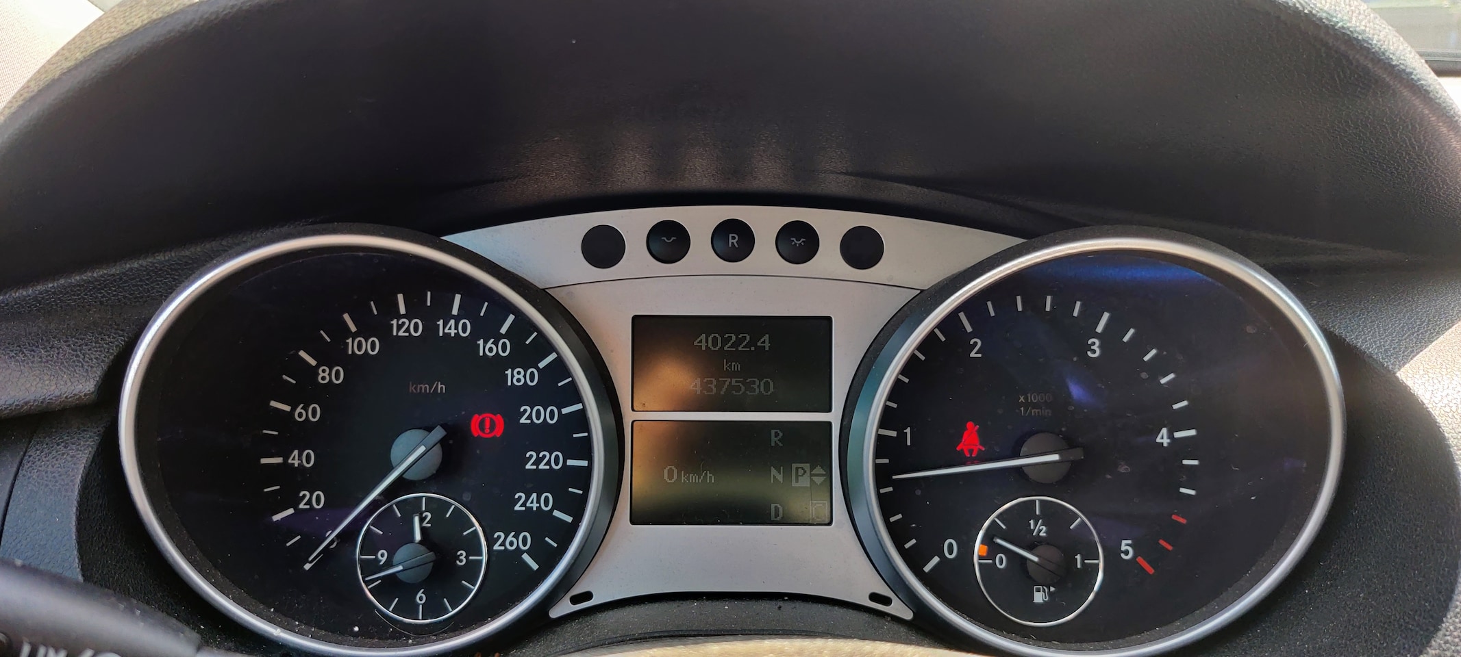 Mercedes-Benz R-klasse - 320 CDI Lang 4-Matic Boekjes aanwezig, afneembare trekhaak.