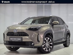 Toyota Yaris Cross - 1.5 Hybrid | Afn. Trekhaak | Treeplanken | Parkeersensoren v+ a | Smart key | Privacy glas