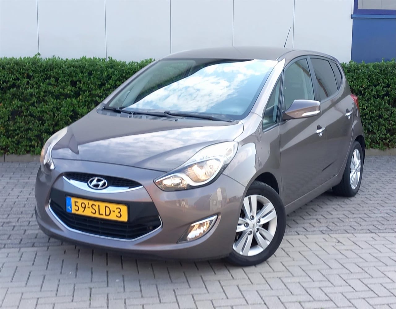 Hyundai ix20 - 1.6i blue 124pk i-Vision Airco - AutoWereld.nl