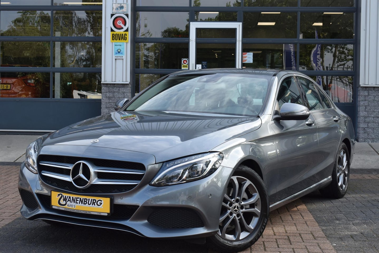 Mercedes-Benz C-klasse - 180 Sport Edition Upgrade Navi Opendak Airco Km 86.500!! - AutoWereld.nl