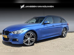 BMW 3-serie Touring - 320i High Executive Trekhaak elektrisch wegklapbaar Stoelverwarming Navigatie Automaat