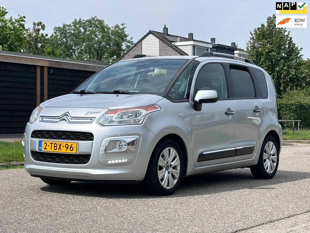 Citroën C3 Picasso - 1.6 VTi Exclusive Navigatie*Leder*Cruise*Stoelverwarming*NAP*LM velgen*Clima*Trekhaaak*Dea - AutoWereld.nl