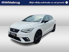 SEAT Ibiza - 1.0 TSI 110pk DSG FR Black Edition / LED / Camera / Navigatie / Stoelverwarming / 18" lmv