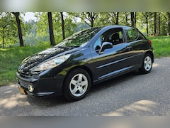 Peugeot 207 - 1.4 VTi XS Pack VERBRUIKT OLIE