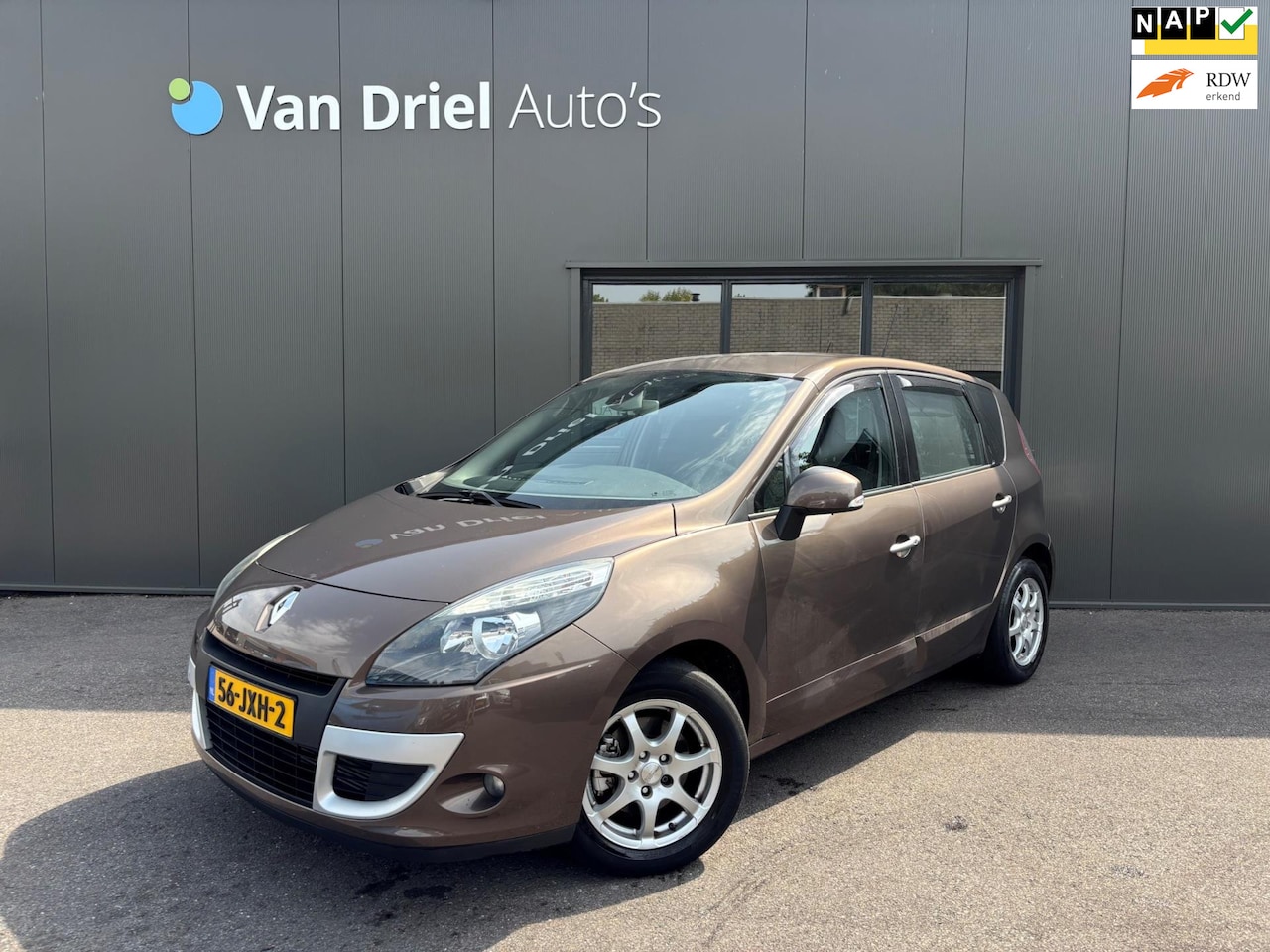 Renault Scénic - TCe 130 Dynamique / Airco / Parkeersensoren achter / Trekhaak! - AutoWereld.nl
