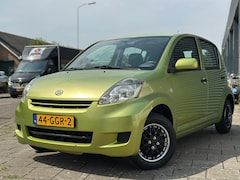 Daihatsu Sirion 2 - 1.0-12V Premium