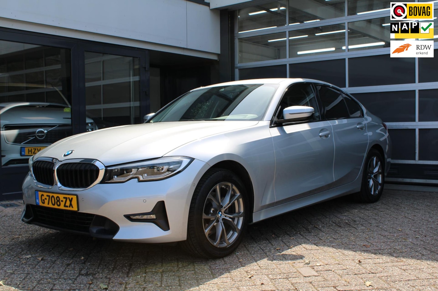 BMW 3-serie - 320i High Executive Edition 320i High Executive Edition - AutoWereld.nl