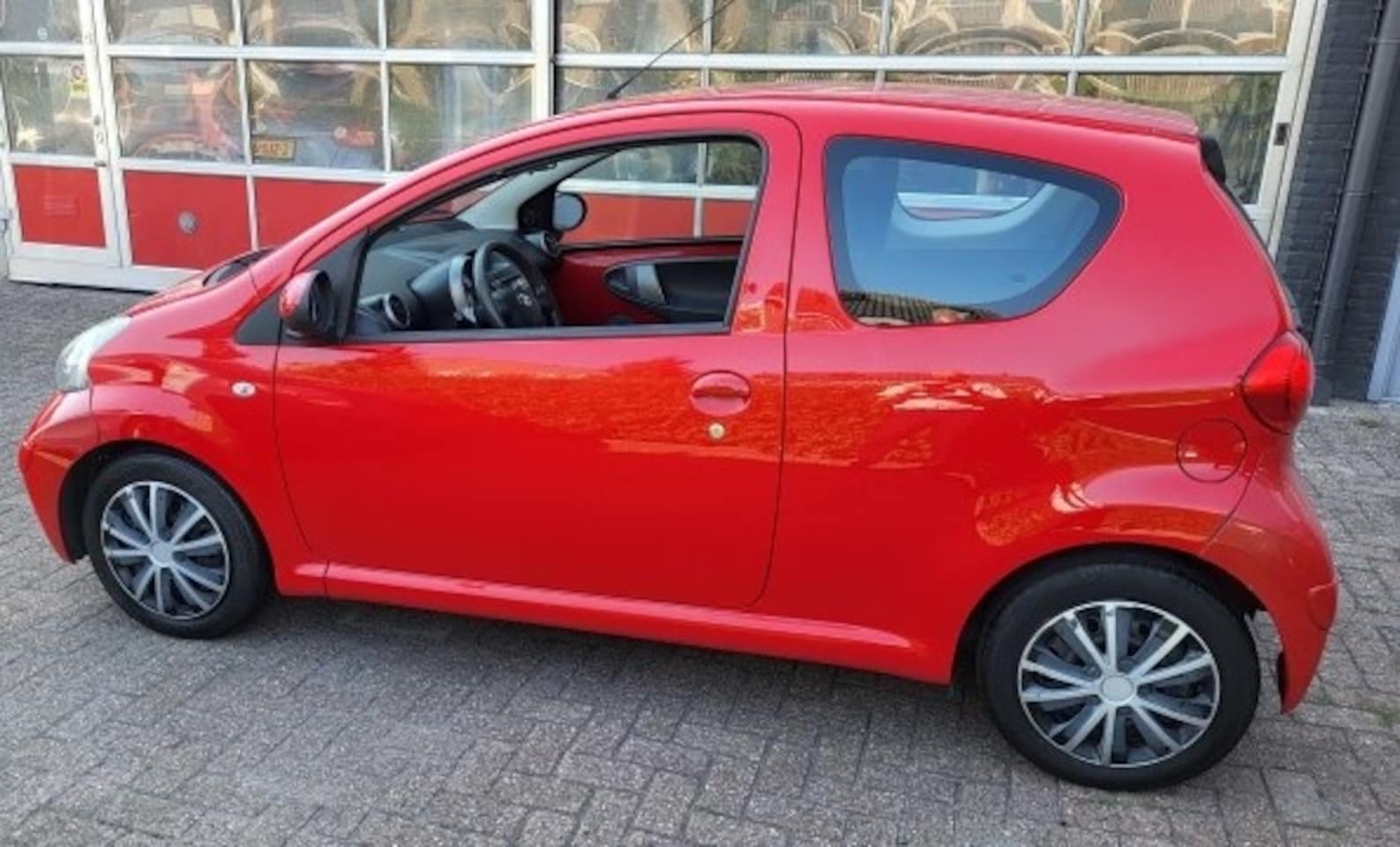 Toyota Aygo - 1.0-12V Cool met Nw APK en Airco - AutoWereld.nl