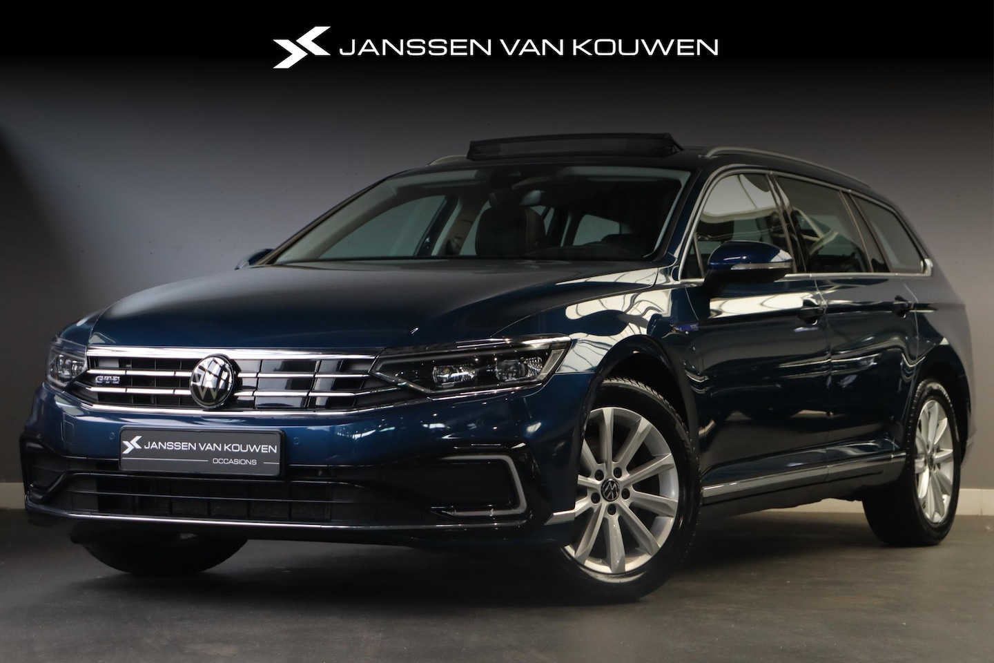 Volkswagen Passat Variant - 1.4 TSI PHEV GTE Business Pano Nappa Leder Stoelverwarming Virtual IQ Light - AutoWereld.nl
