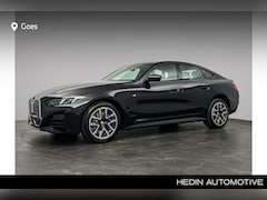 BMW i4 - eDrive40 Gran Coupé M Sportpakket | Comfort Pack | Schuifdak | Trekhaak | Driving Assistan