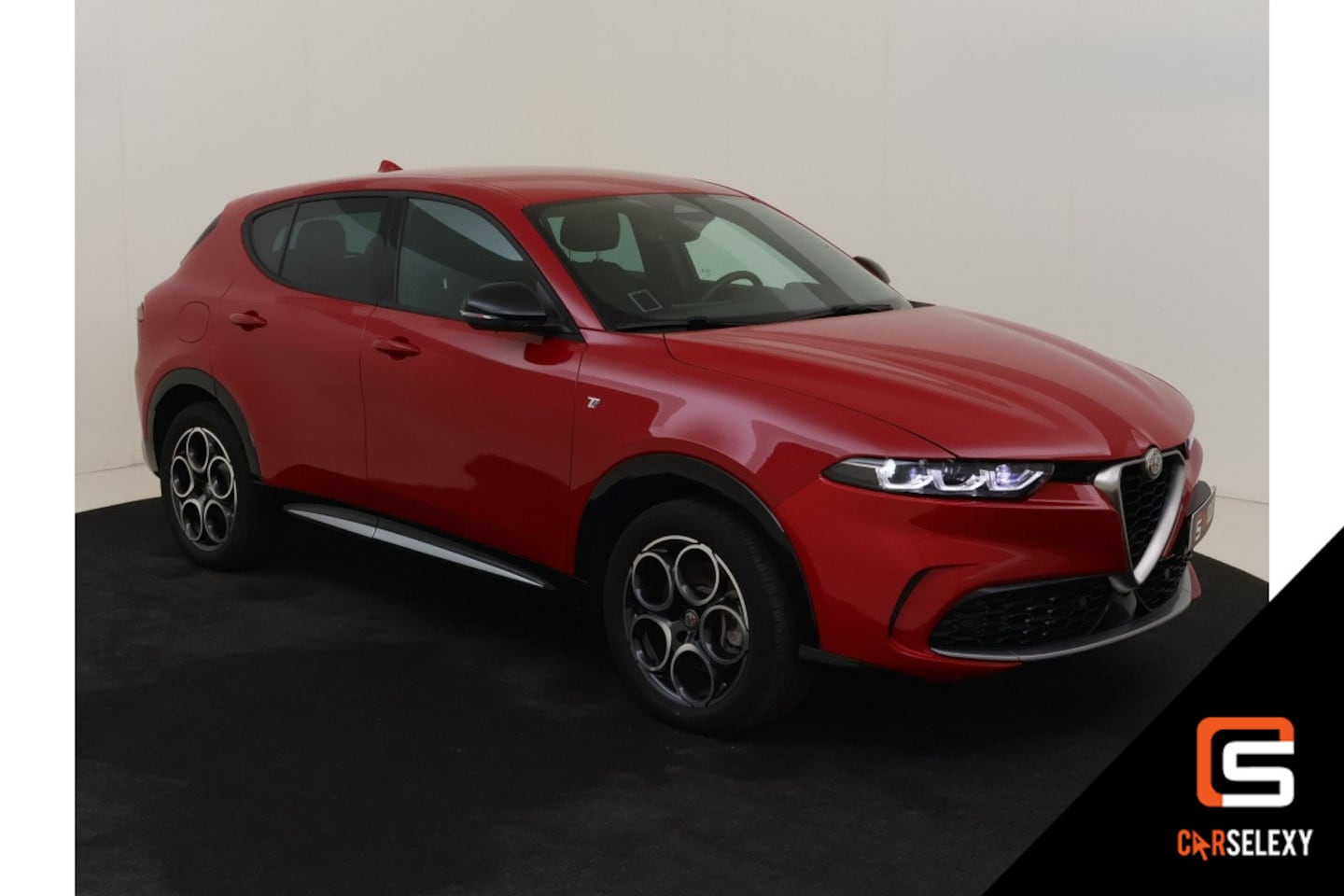 Alfa Romeo Tonale - 1.3T PHEV Tributo Italiano 280PK:Passione. Prestazione. Perfetta - AutoWereld.nl