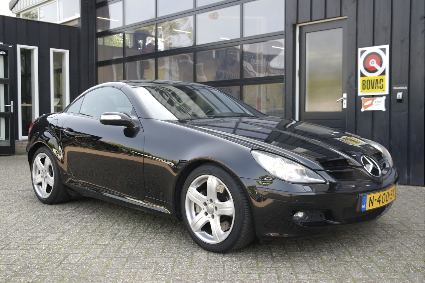 Mercedes-Benz SLK-klasse - 200 K. 164 PK Automaat | Cruise | Leder | 17'' | Climate - AutoWereld.nl