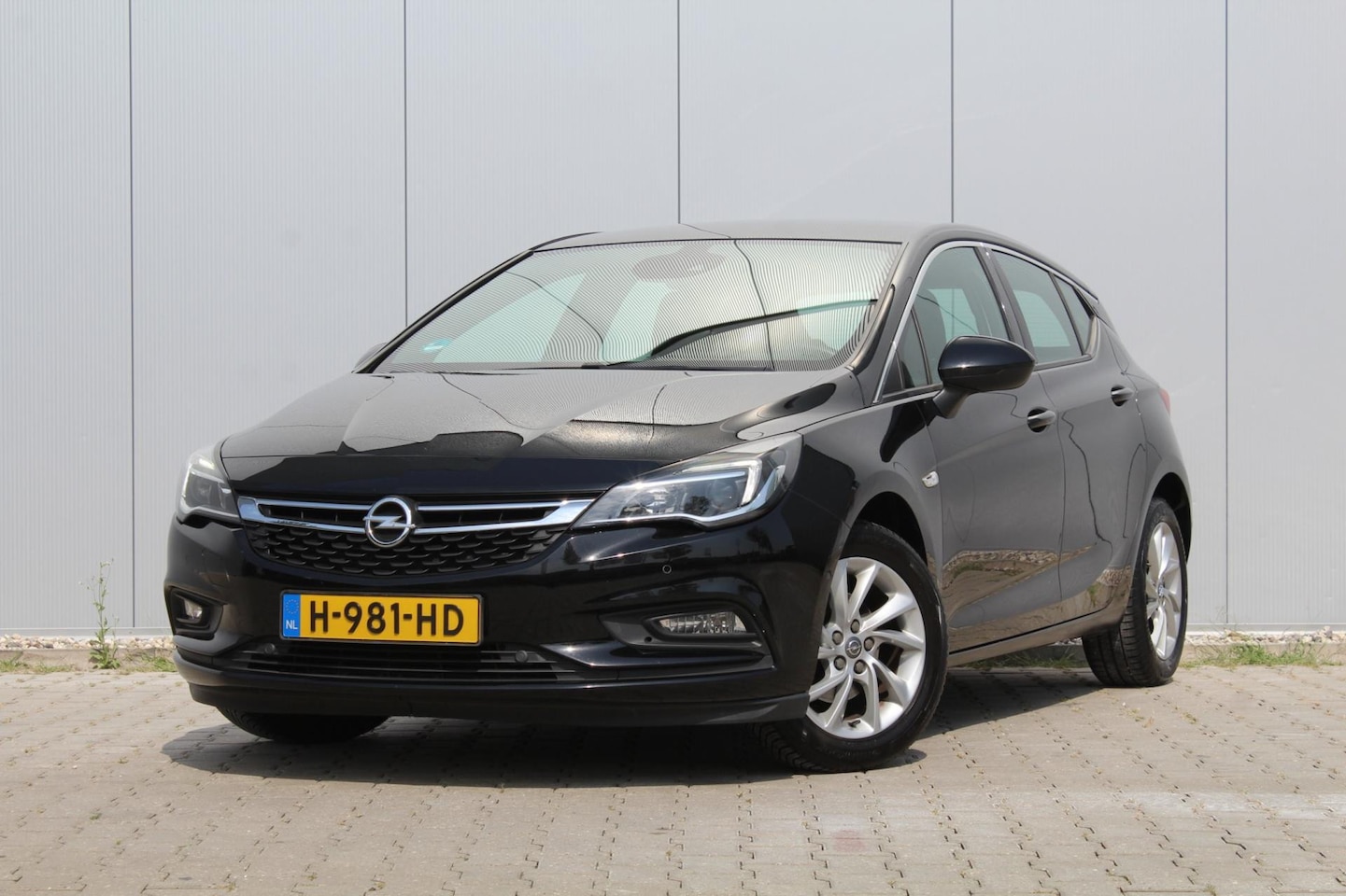 Opel Astra - 1.4 Turbo Innovation | Automaat | Navigatie | Clima / Cruise control | Apple Carplay | PDC - AutoWereld.nl