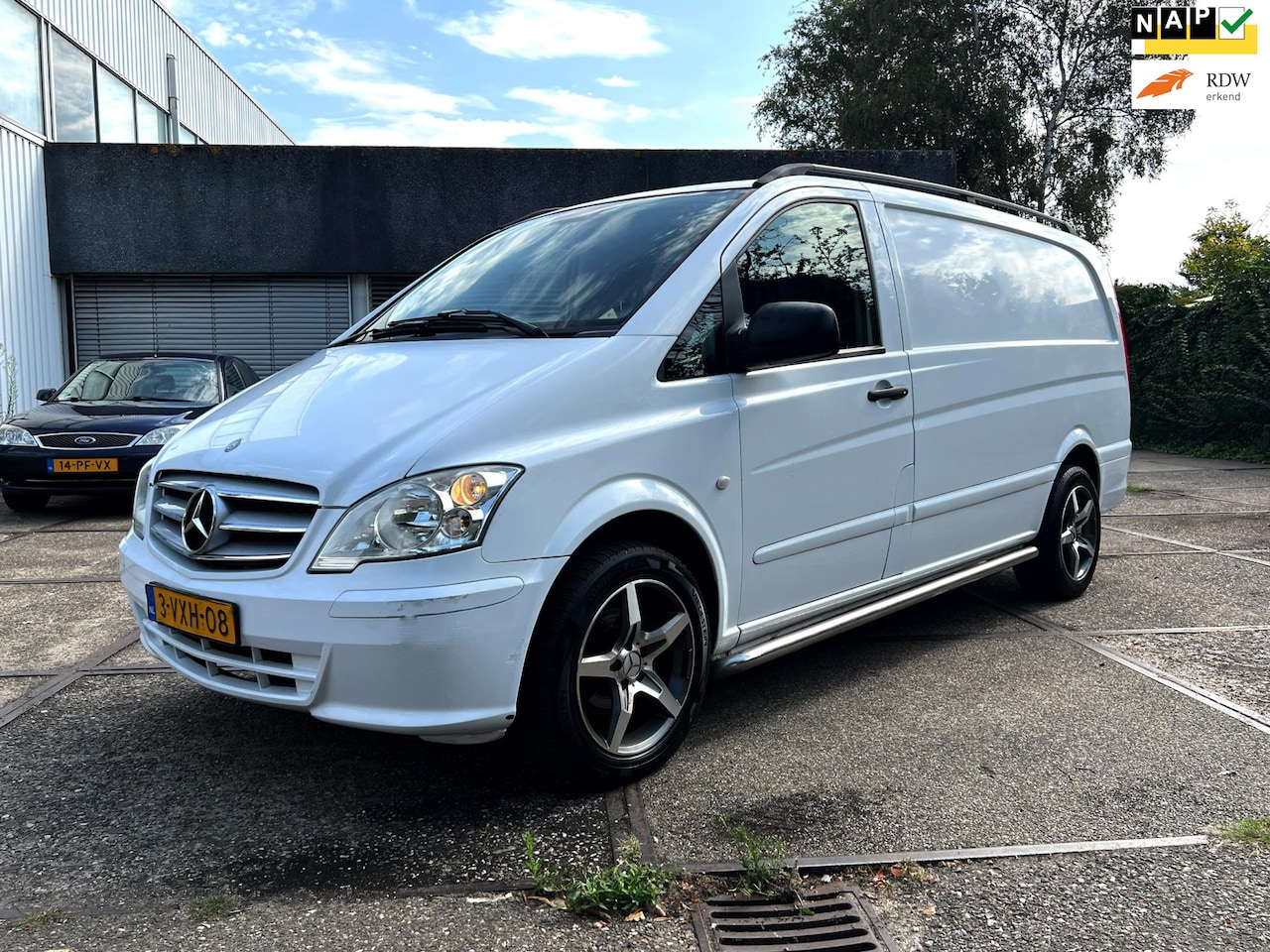 Mercedes-Benz Vito - 113 CDI 320 Lang NAVI_Clima_Cruise_Trekhaak - AutoWereld.nl