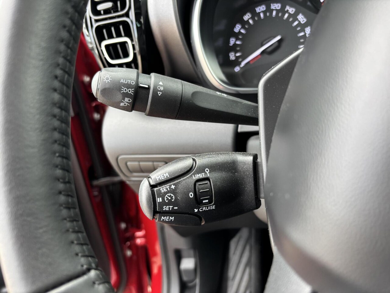 Citroën C3 Aircross - 1.2 Plus Airco/ AppleCarPlay/ AndroidAuto/ Cruise Control!!