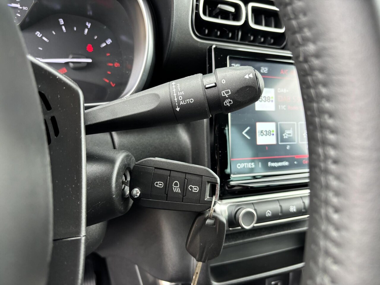 Citroën C3 Aircross - 1.2 Plus Airco/ AppleCarPlay/ AndroidAuto/ Cruise Control!!
