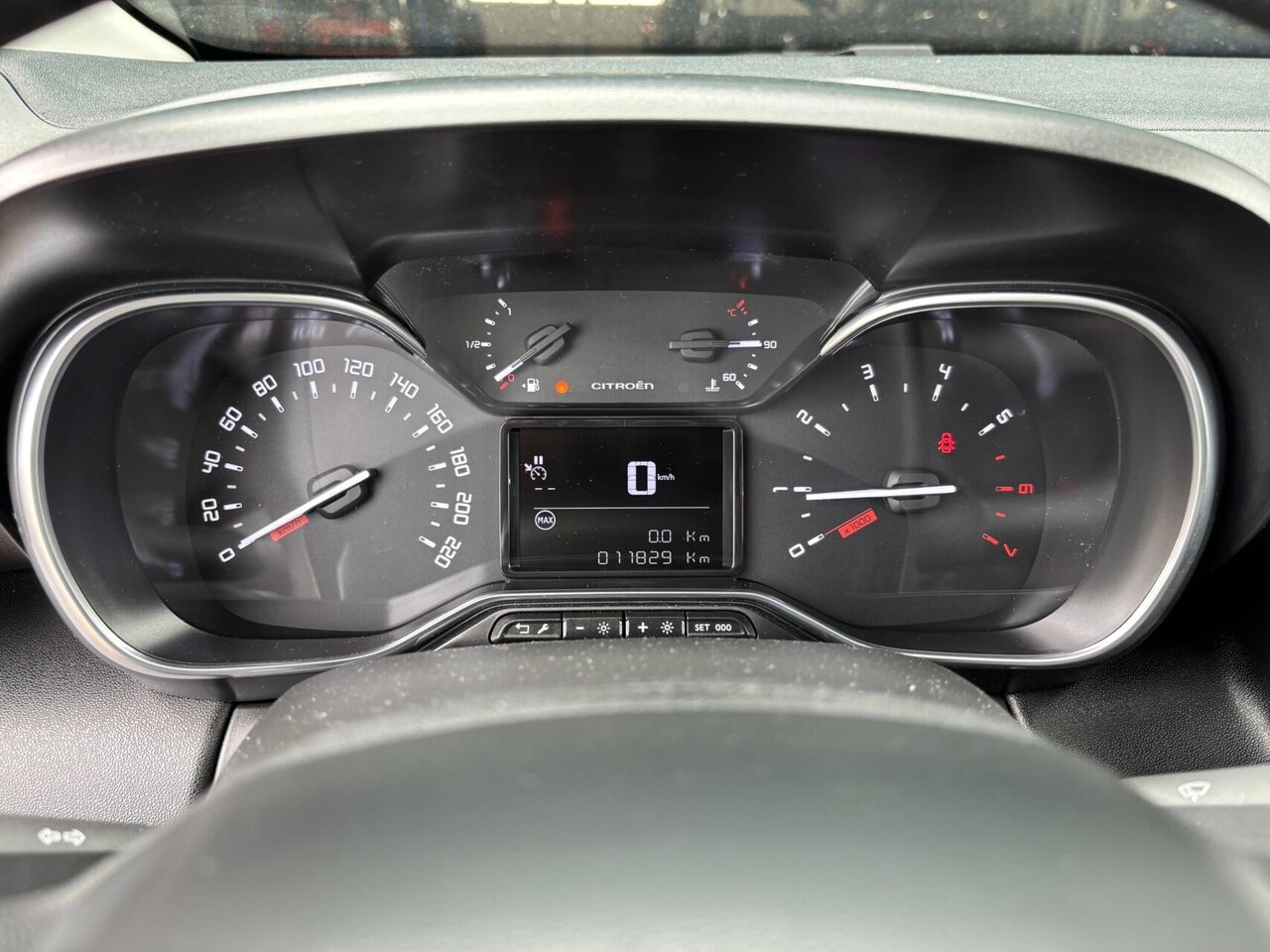 Citroën C3 Aircross - 1.2 Plus Airco/ AppleCarPlay/ AndroidAuto/ Cruise Control!!