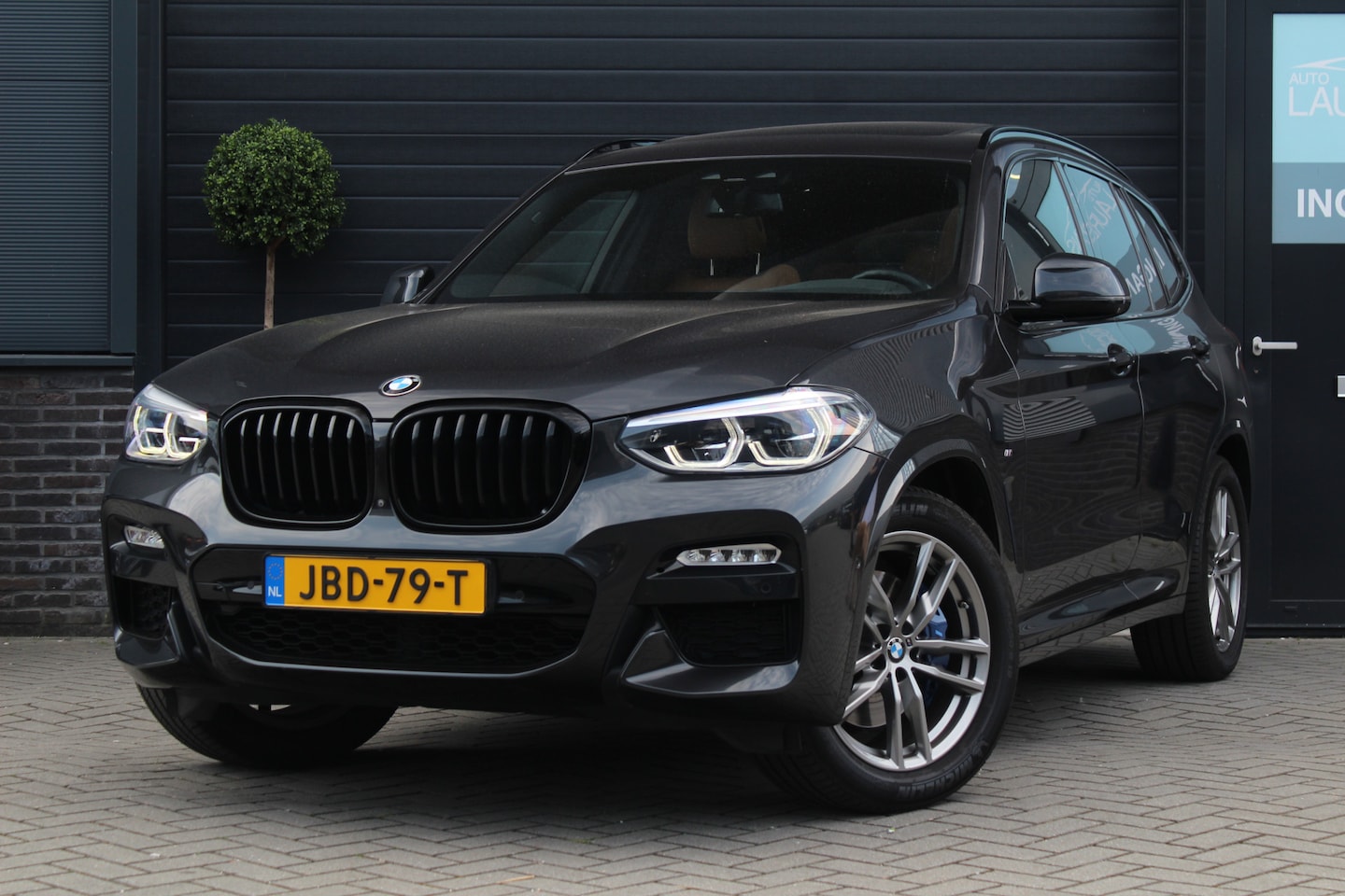 BMW X3 - xDrive30i M Sport | Pano | Leder | 360 Camera | High Executive Edition - AutoWereld.nl