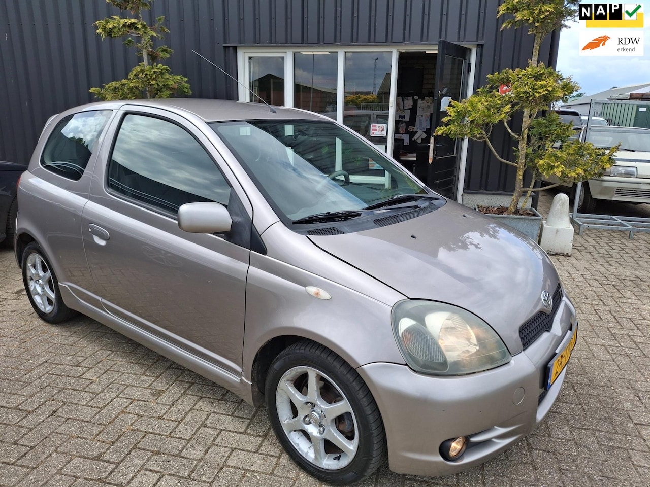 Toyota Yaris - 1.5-16V VVT-i T-Sport 1.5-16V VVT-i T-Sport - AutoWereld.nl