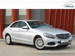 Mercedes-Benz C-klasse - 180 Luxury | Stoelverwarming | Actieve Parkeer Assistent | Comand Navigatie