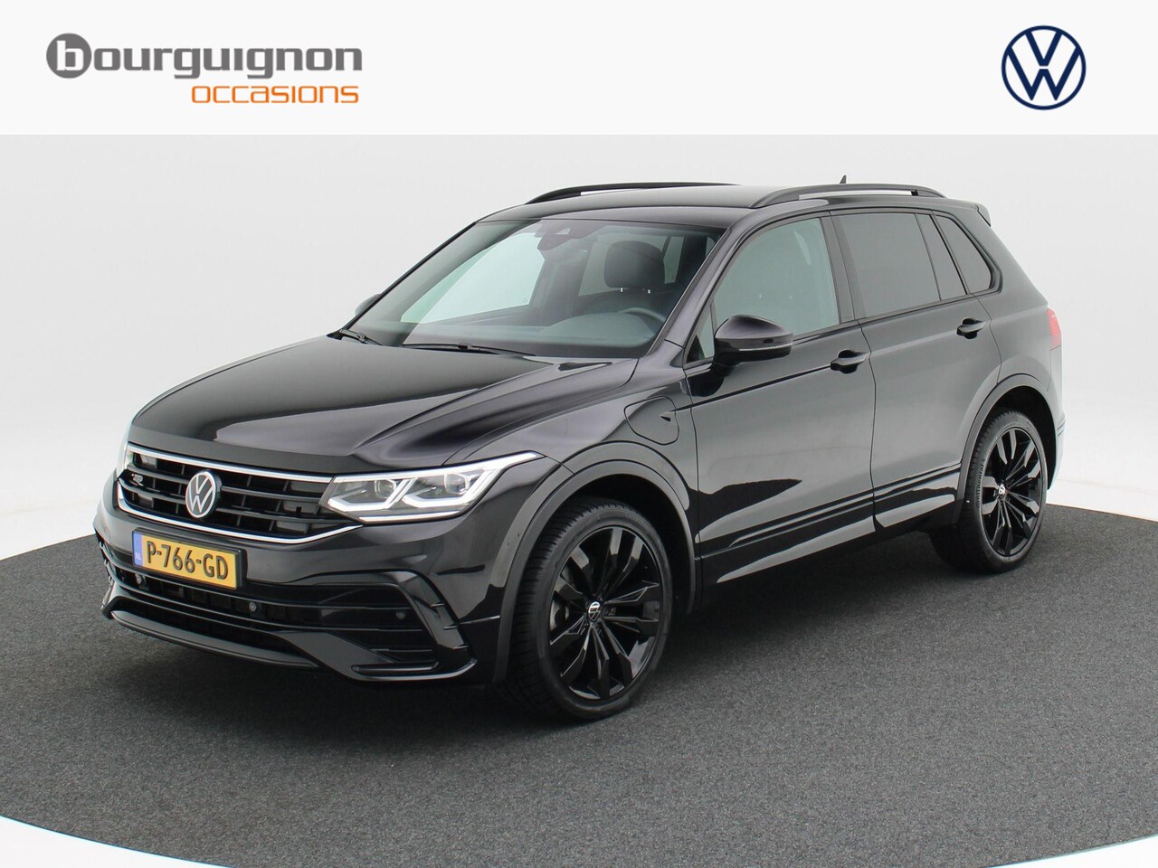 Volkswagen Tiguan - 1.4 TSi 245 Pk Automaat eHybrid R-Line Business+ | Carplay | Matrix LED | Elektrische Acht - AutoWereld.nl
