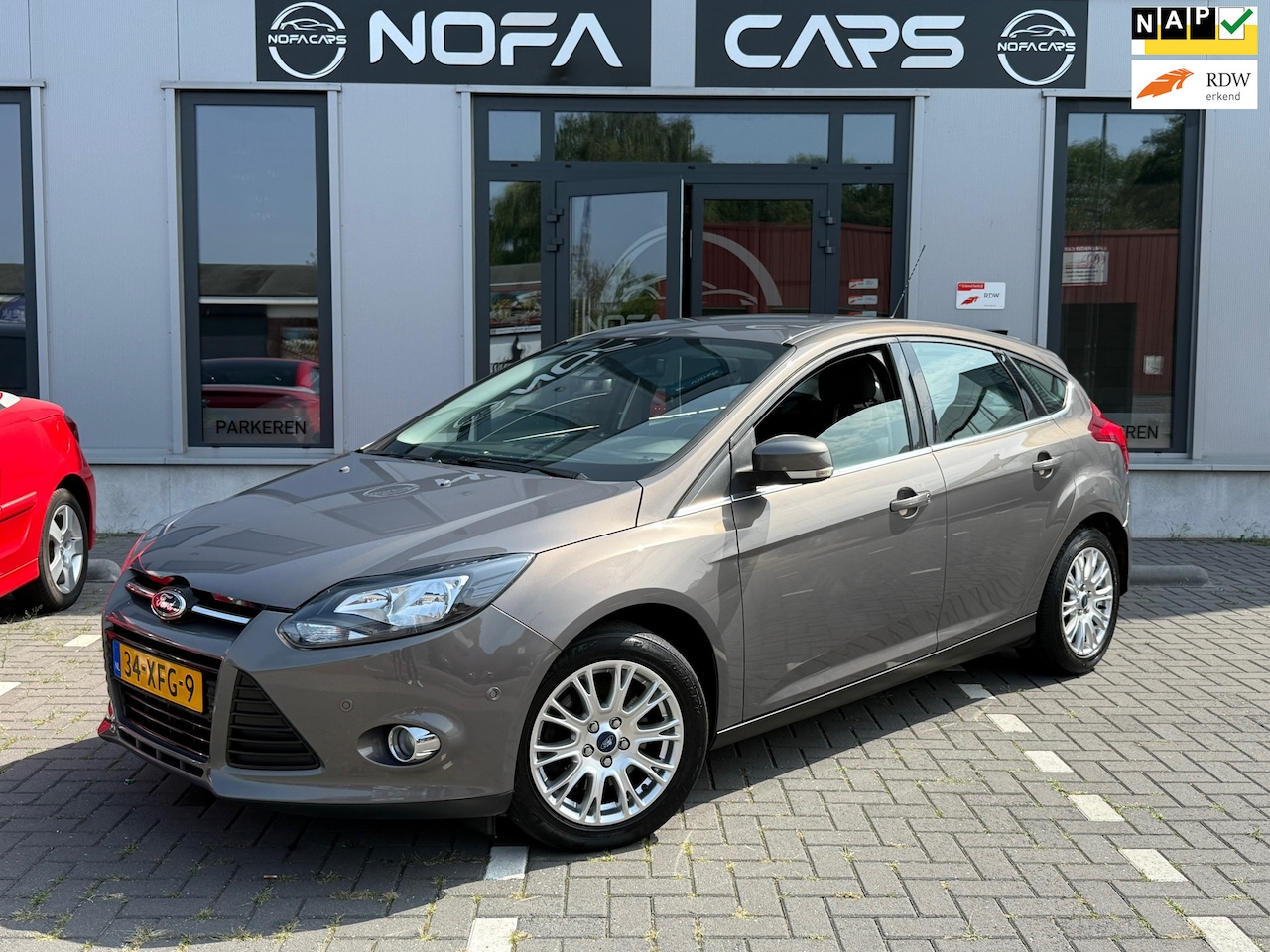 Ford Focus - 1.6 EcoBoost Titanium|Trekhaak|PDC|Navi|stoelverwa|Cruise| - AutoWereld.nl