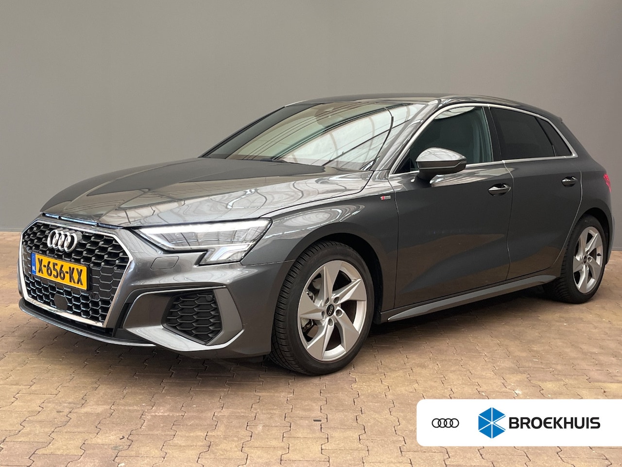 Audi A3 Sportback - 30 TFSI S edition 110PK | Stoelverw. voor | Sfeerverlichting | Cruise Control Adaptief | P - AutoWereld.nl