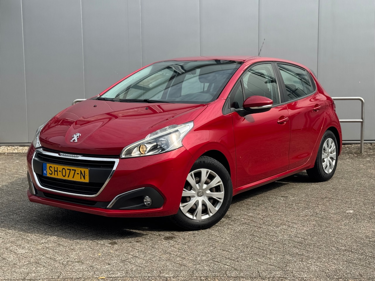 Peugeot 208 - 1.2 PureTech Blue Lion Recent onderhoud met distributie en remmen gehad | trekhaak - AutoWereld.nl