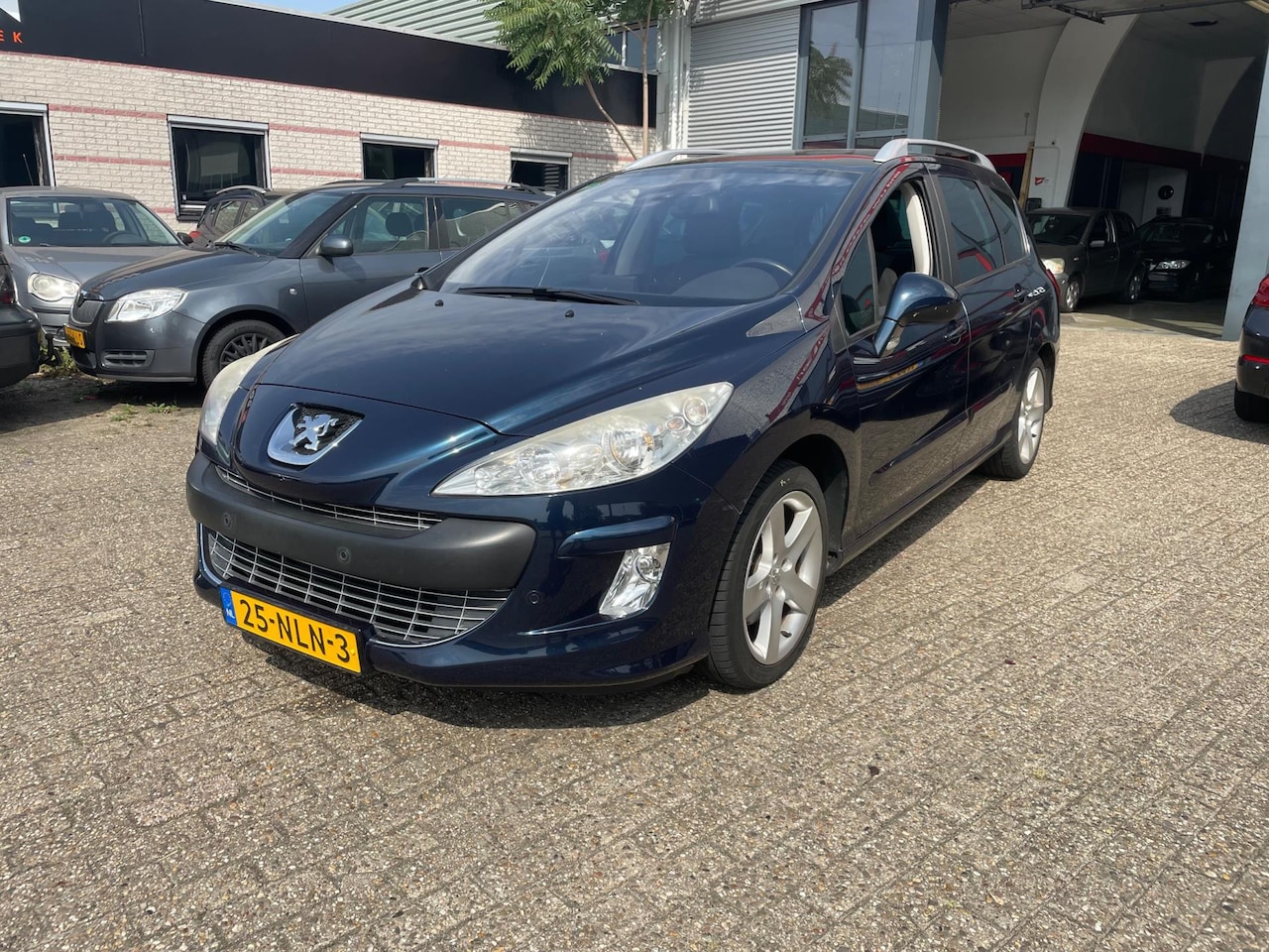 Peugeot 308 SW - 1.6 THP Signature navi pano weinig km - AutoWereld.nl