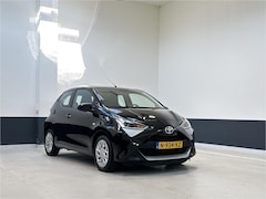 Toyota Aygo - 1.0 VVT-i x-play | NL | Carplay/Android auto | Navi | Camera | Airco | 5- DRS | LED | 2e E