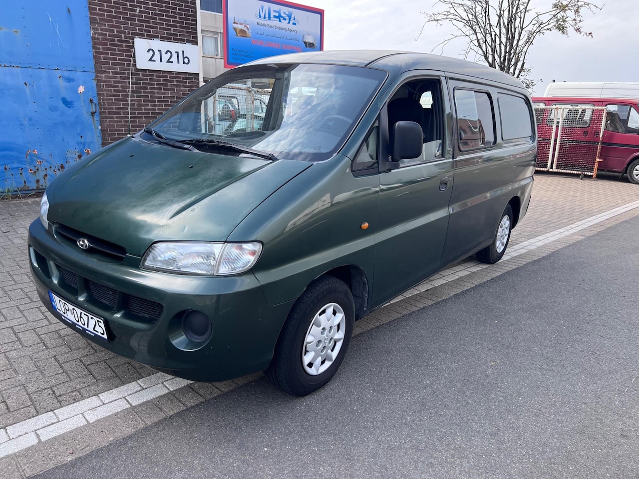 Hyundai H 200 - 2.5 D lang 2001 +31641468730 - AutoWereld.nl