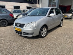 Volkswagen Polo - 1.2-12V Optive airco zeer nette auto