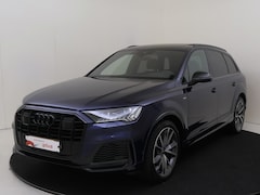 Audi Q7 - 55 TFSI e quattro Pro Line S | Luchtvering | Panoramadak | Head-up display | Trekhaak | Do
