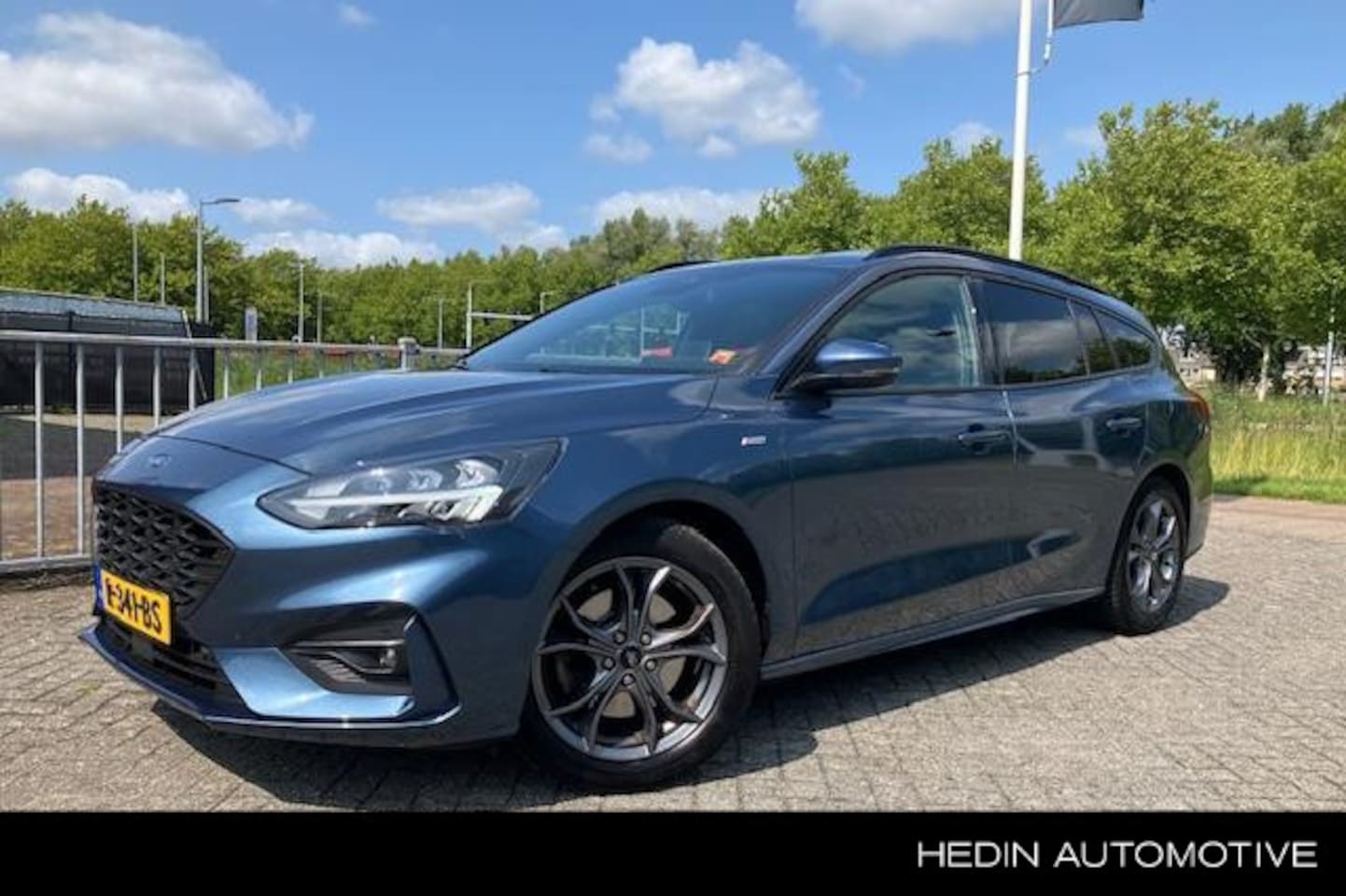 Ford Focus Wagon - 1.0 EcoBoost 125PK Hybrid ST Line Business | Trekhaak - AutoWereld.nl