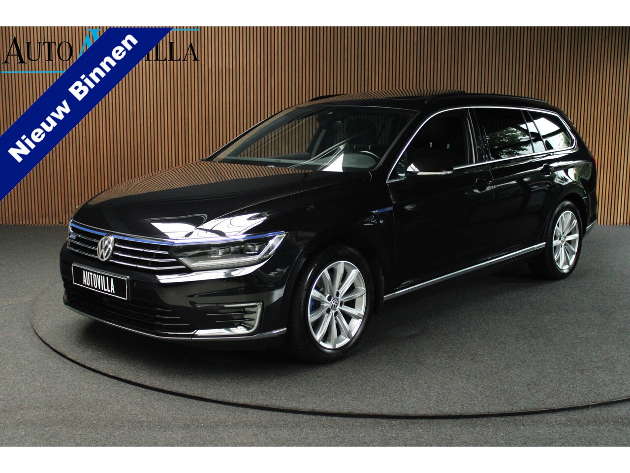 Volkswagen Passat Variant - 1.4 TSI GTE Virtuele Cockpit / Panorama dak / Massage stoelen - AutoWereld.nl