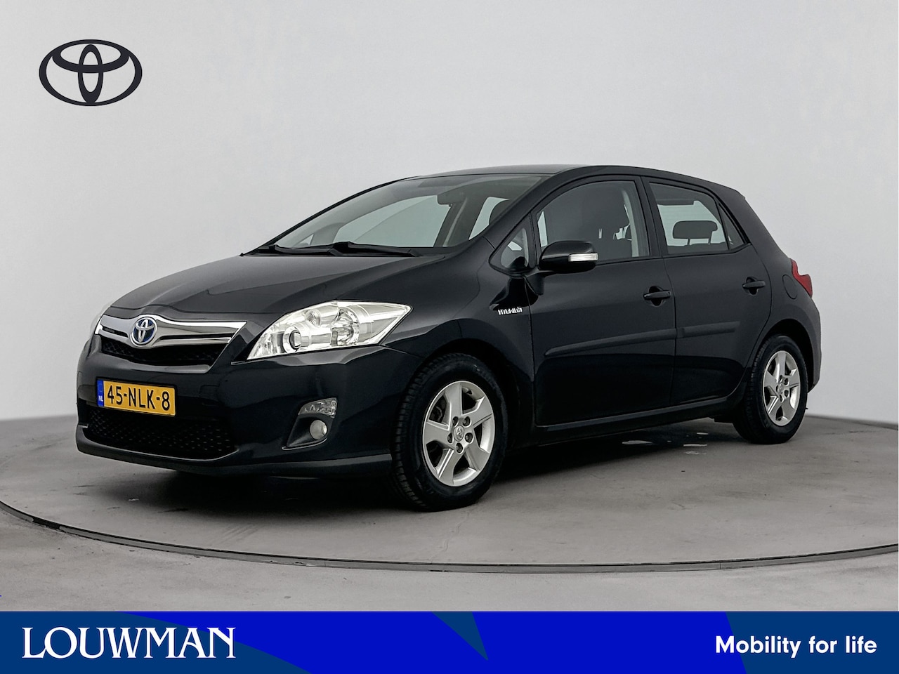 Toyota Auris - 1.8 Full Hybrid Aspiration | Climate Control | Cruise Control | Lichtmetalen Velgen | Elek - AutoWereld.nl