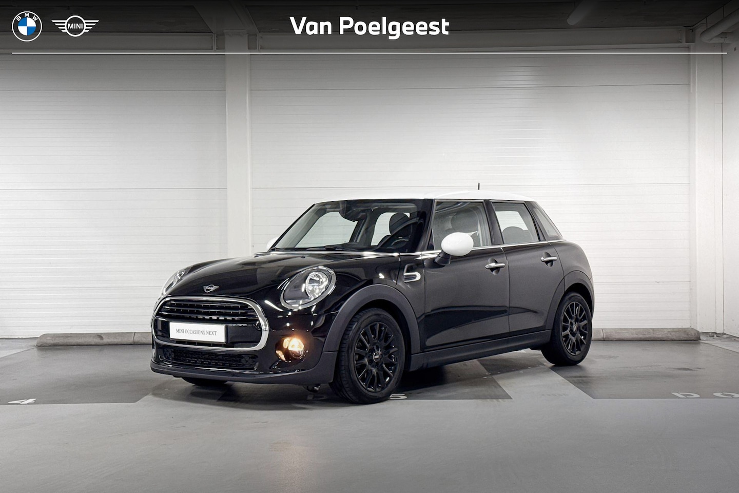 MINI Cooper - 5-deurs | Business Edition | Stoelverwarming | Park Distance Control |  Apple CarPlay - AutoWereld.nl