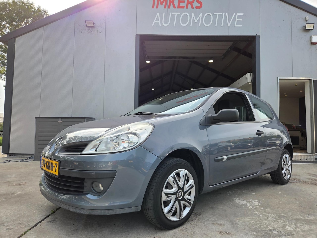 Renault Clio - 1.2-16V Special Line 1.2-16V Special Line - AutoWereld.nl